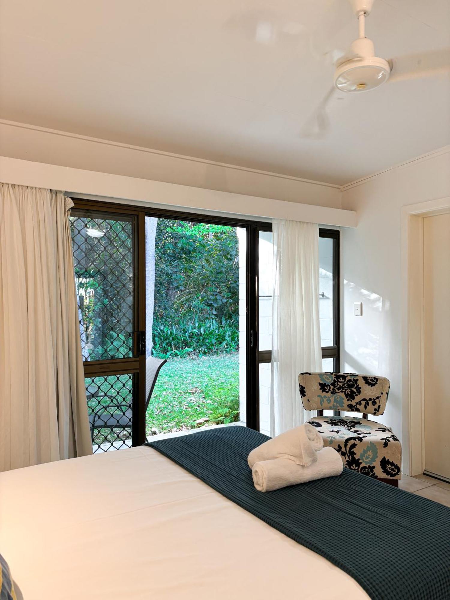 Amaroo On Mandalay, Magnetic Island Hotell Nelly Bay Eksteriør bilde