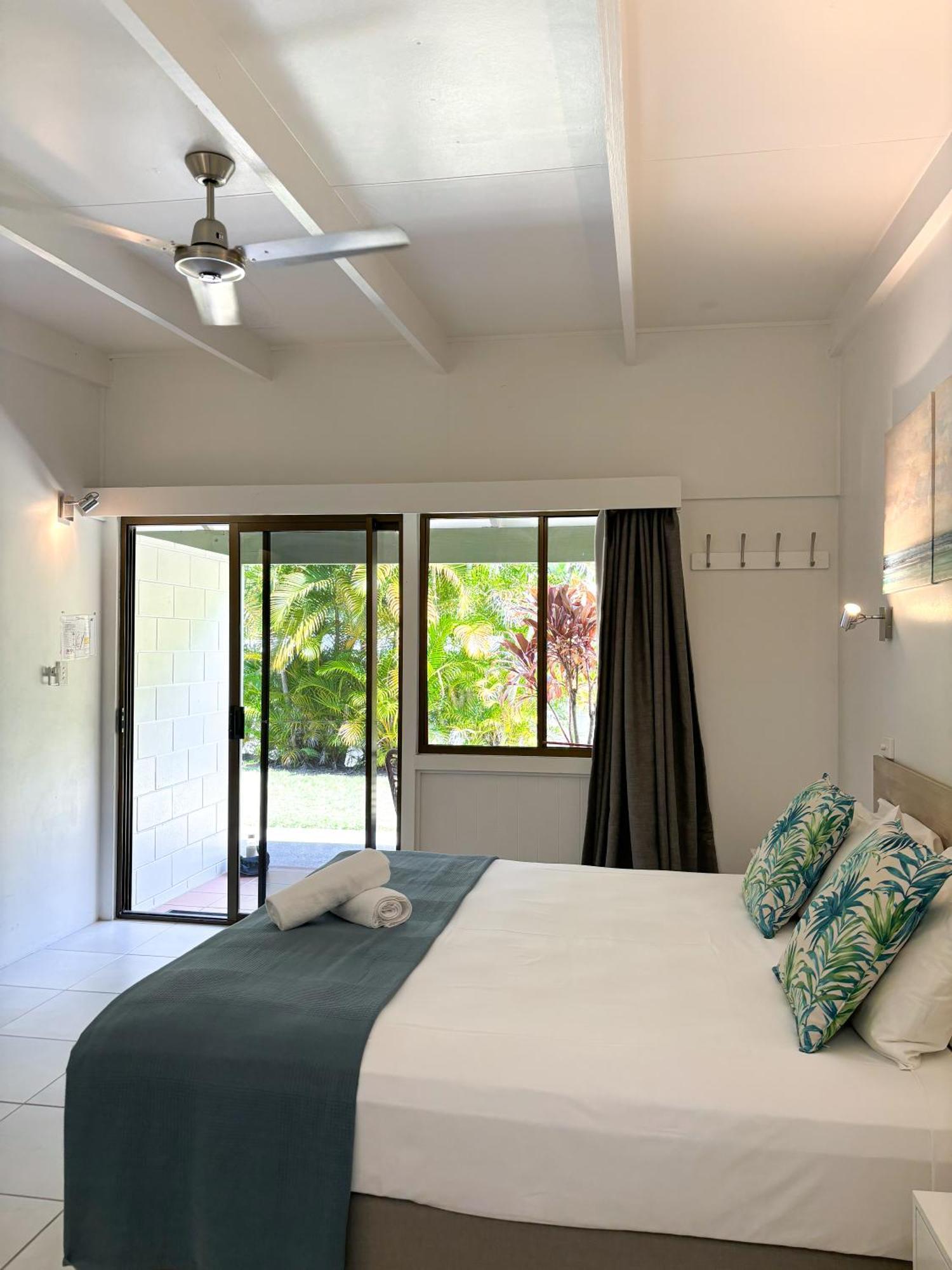 Amaroo On Mandalay, Magnetic Island Hotell Nelly Bay Eksteriør bilde
