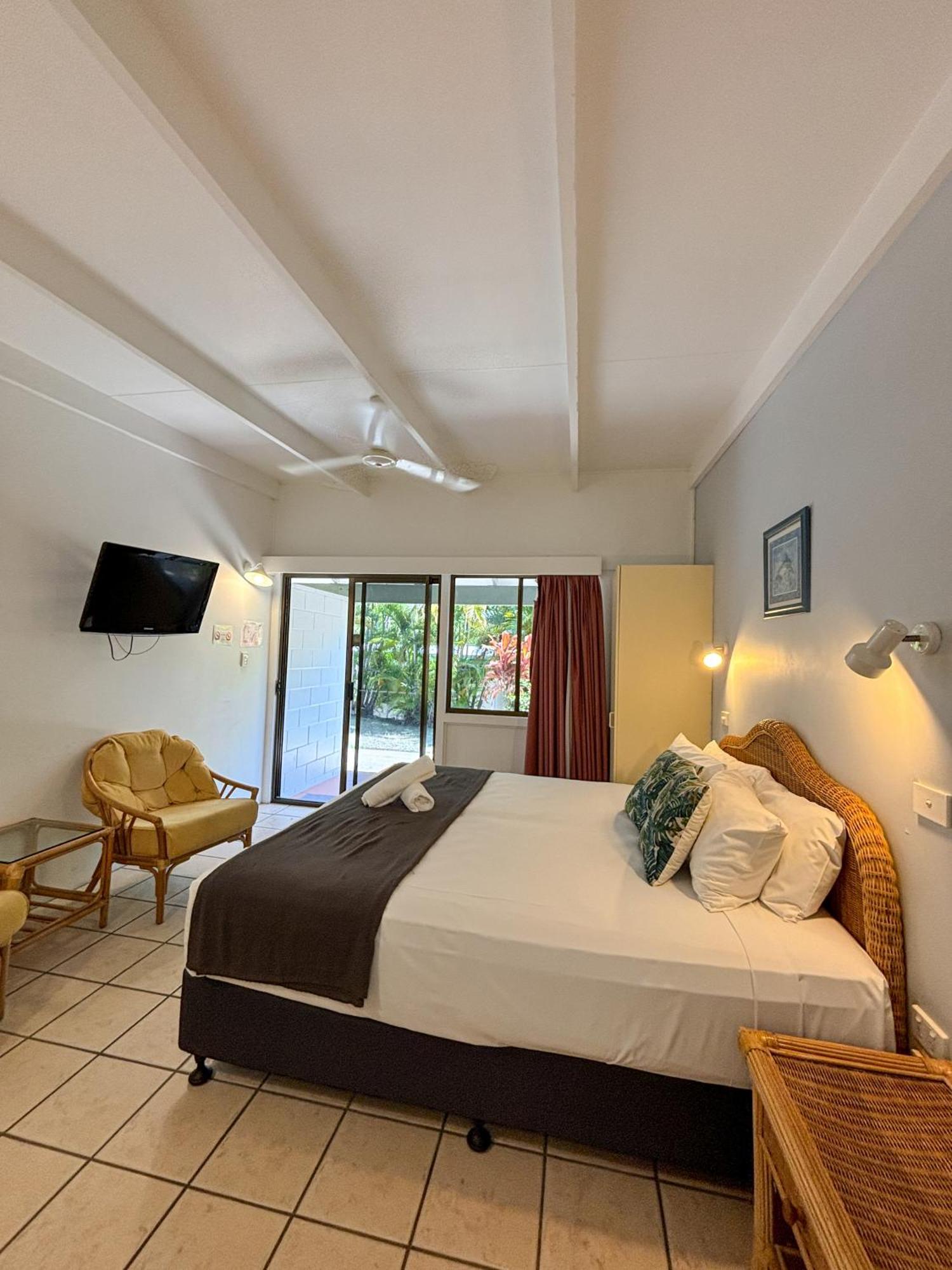 Amaroo On Mandalay, Magnetic Island Hotell Nelly Bay Eksteriør bilde